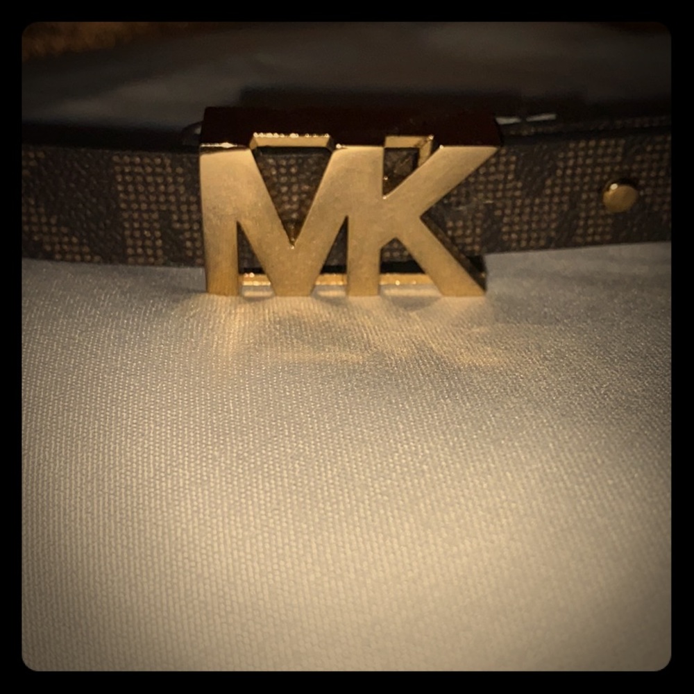 MK MK MK